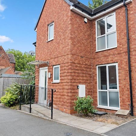 Royal House Wolverhampton - Perfect For Contractors & Large Groups Екстер'єр фото