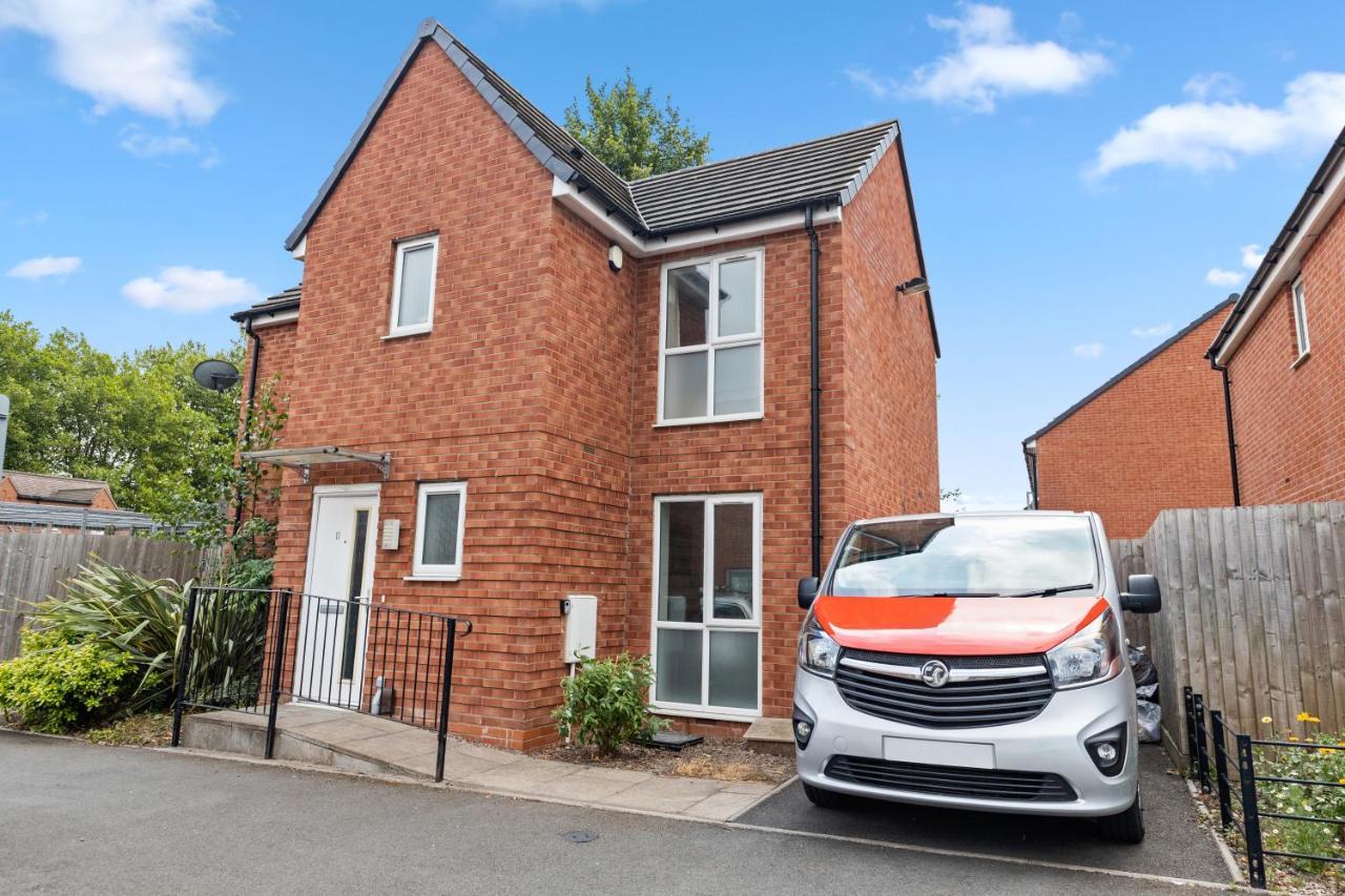 Royal House Wolverhampton - Perfect For Contractors & Large Groups Екстер'єр фото