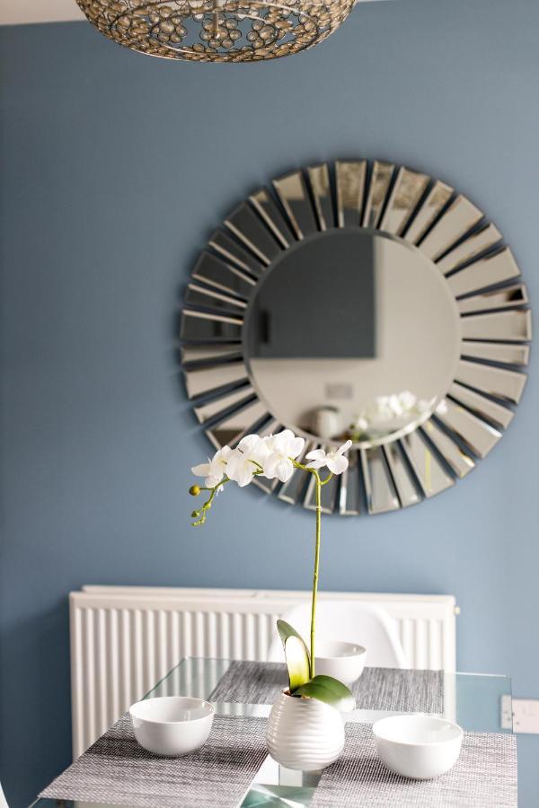 Royal House Wolverhampton - Perfect For Contractors & Large Groups Екстер'єр фото